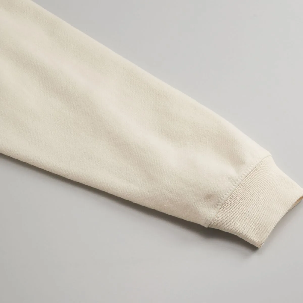 5398-01 8.8oz Cotton French Terry Pullover Hoodie 18 The cuffs are ribbed, and the seam line is sturdy, two-needle needle-finished.