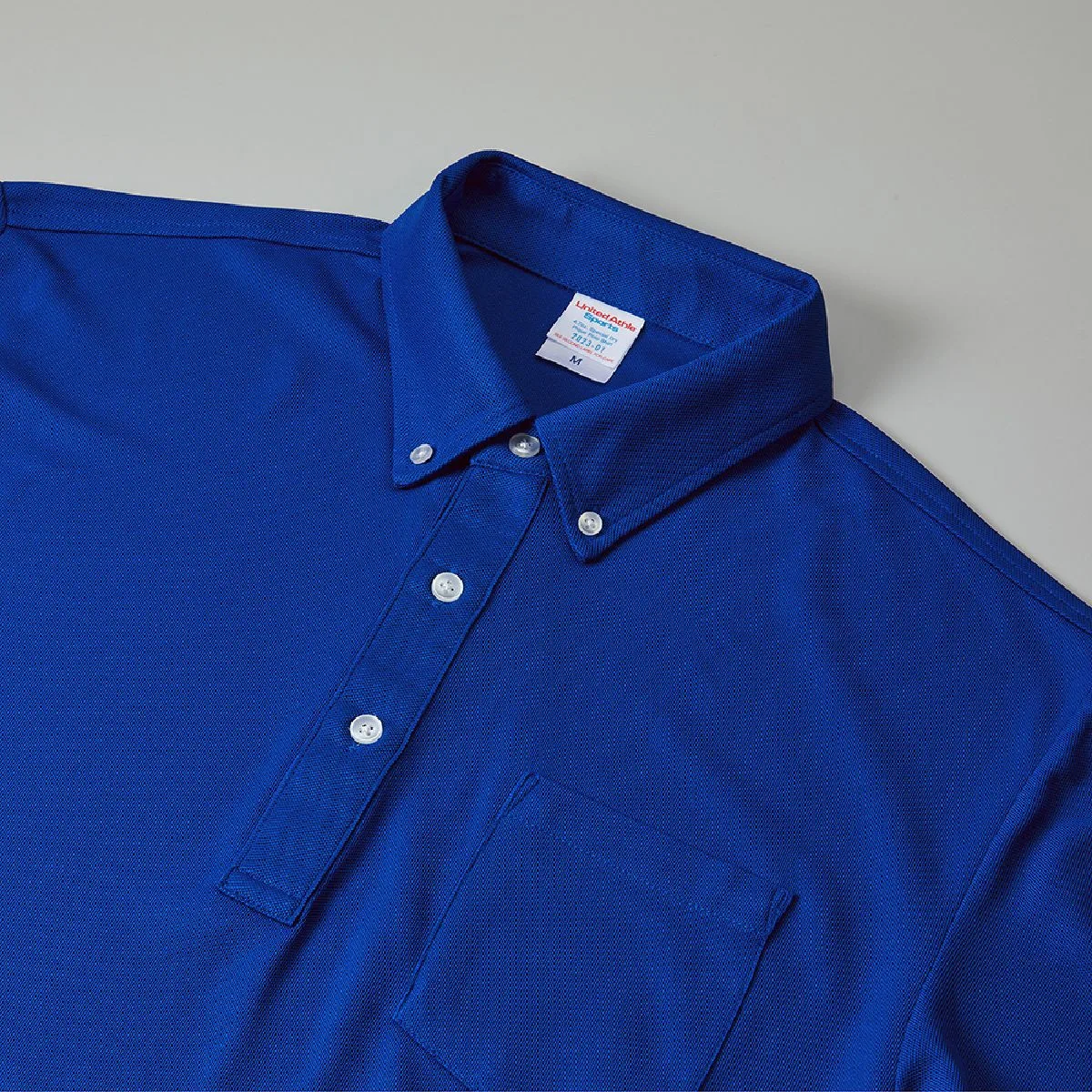2023-01 4.7 oz Dry Kanoko Polyester Polo with Button-Down Collar & Pocket 4 The collar realizes a three -dimensional neck with a co -collar specification of a common fabric