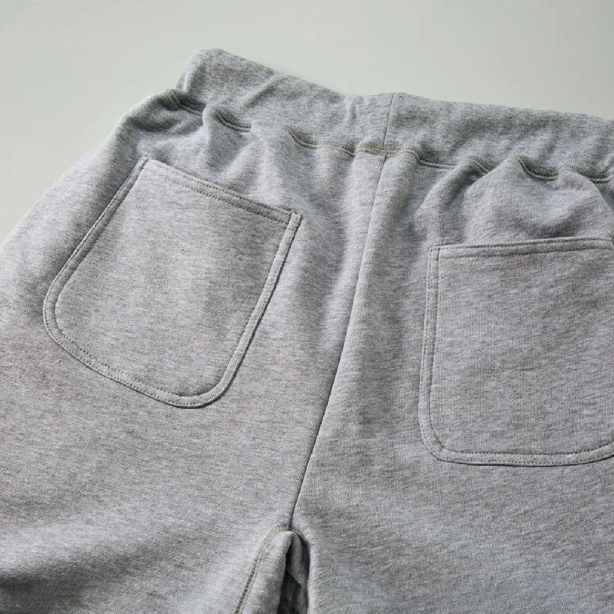 United Athle 5017-01 10.0oz SweatPants 11 Hip pocket (both sides)