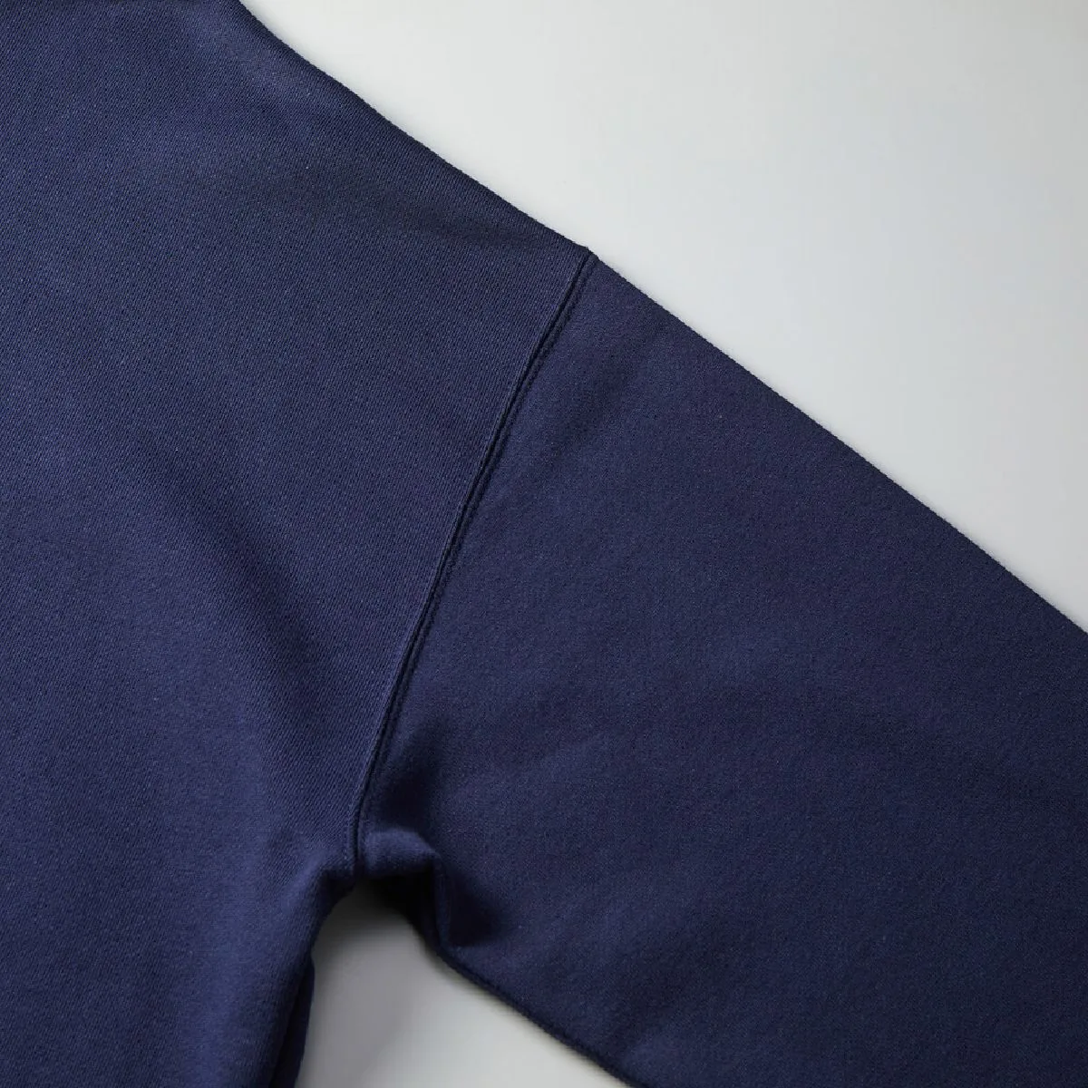 5204-01 10.0oz Oversided French Terry Hoodie 8 Arm Hall is a robust two needle