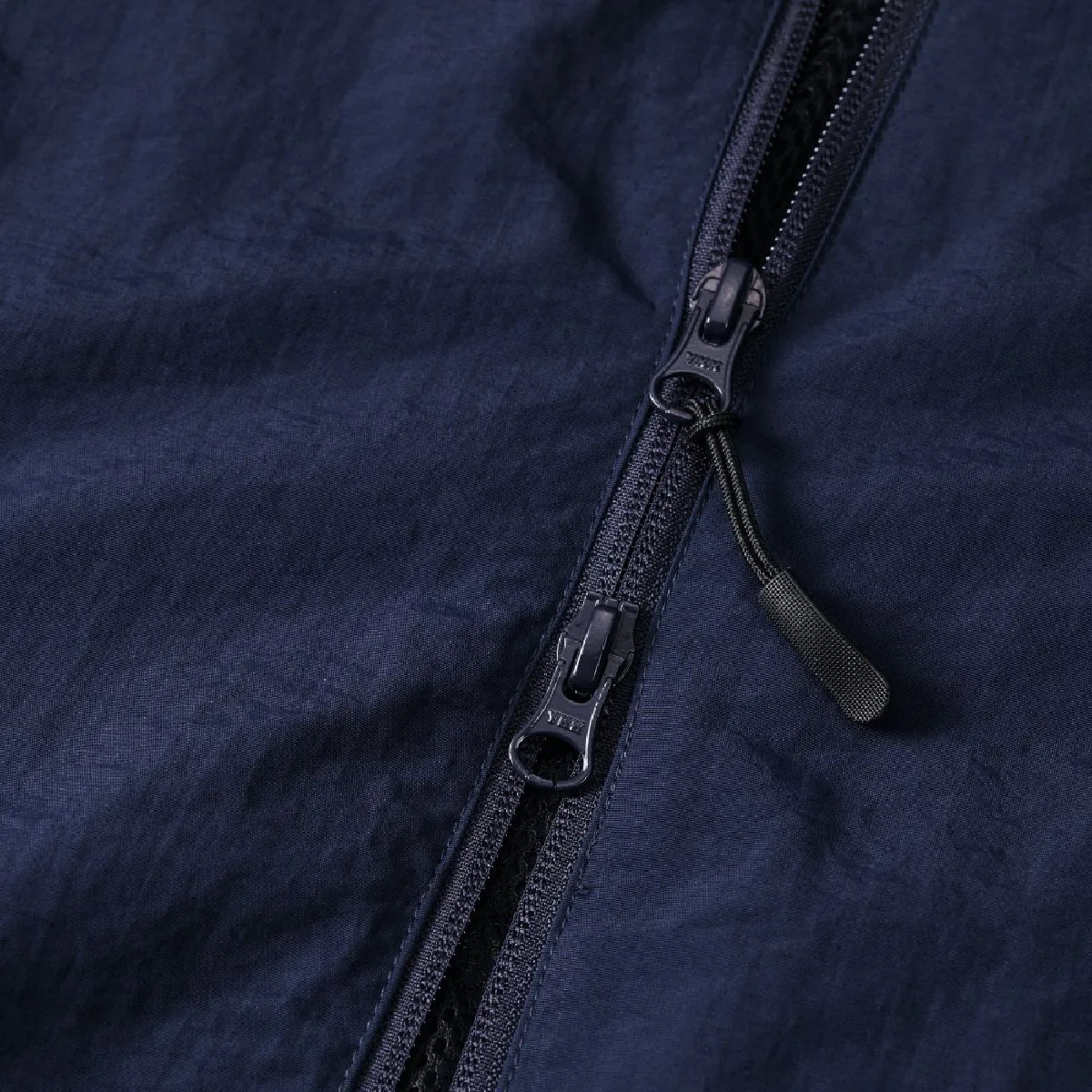 The zipper is YKK DALH type double slider, and the puller comes with a zipper tab