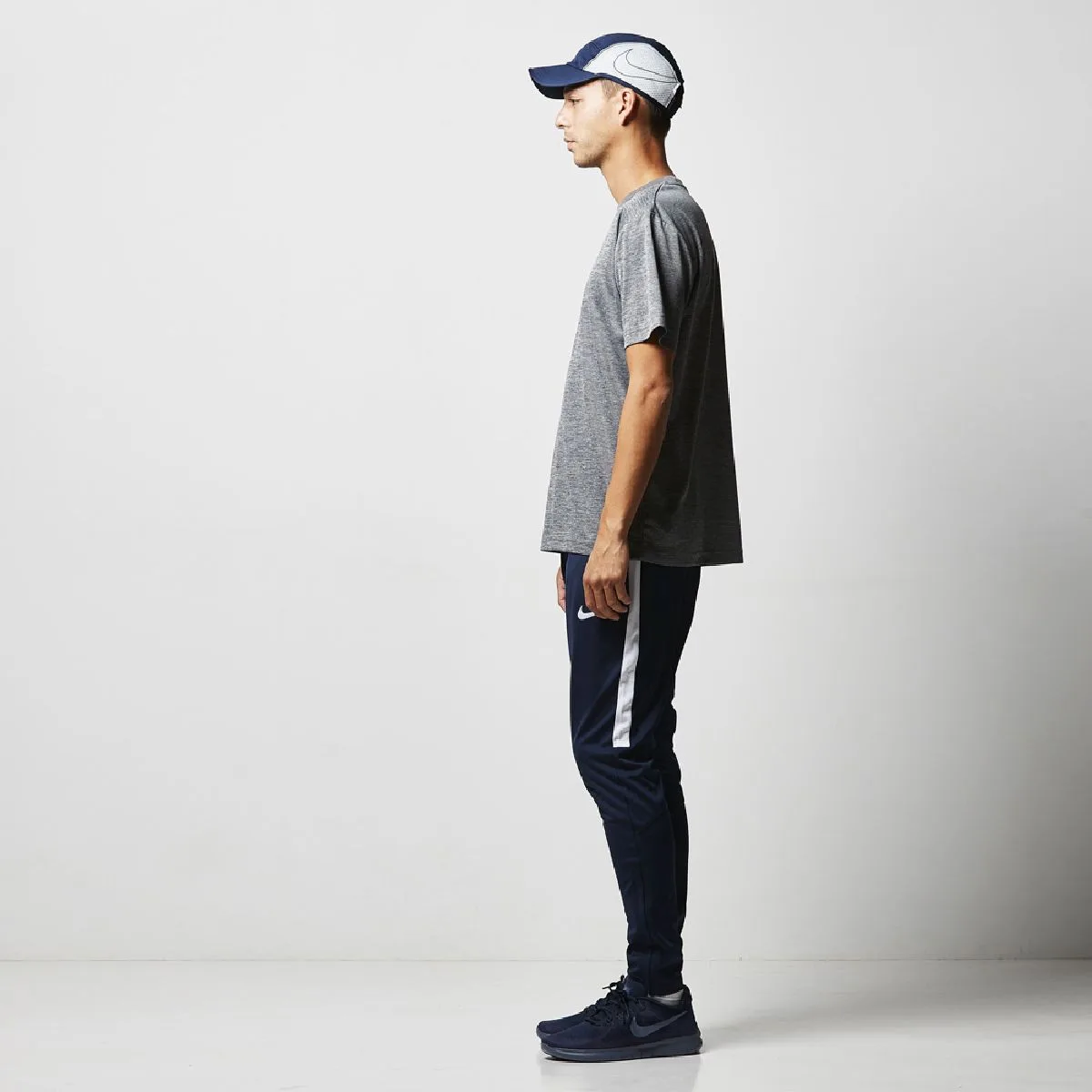 Height 182cm L size side silhouette