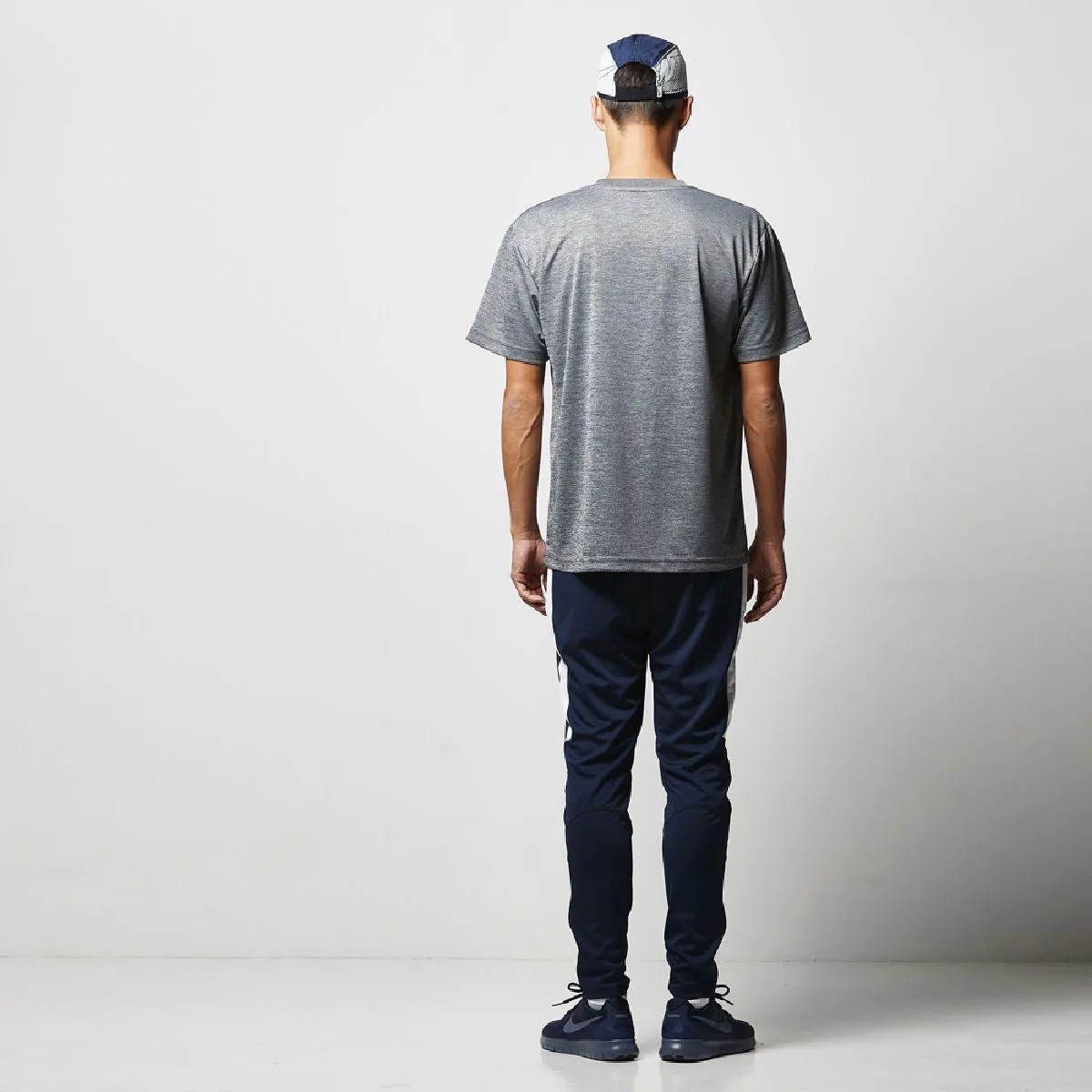 Height 182cm L size Buck silhouette