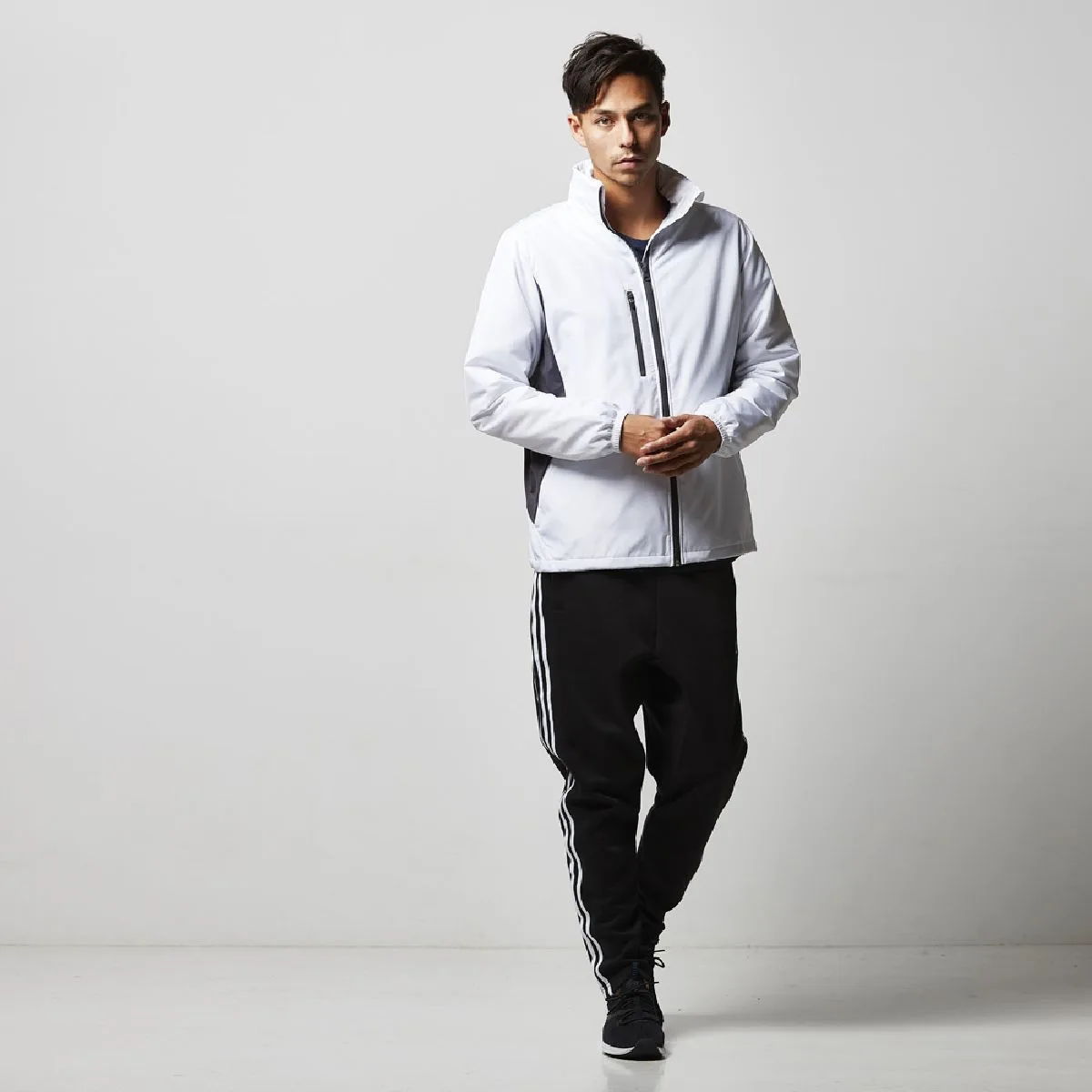 Height 182cm L size 001. Wearing white