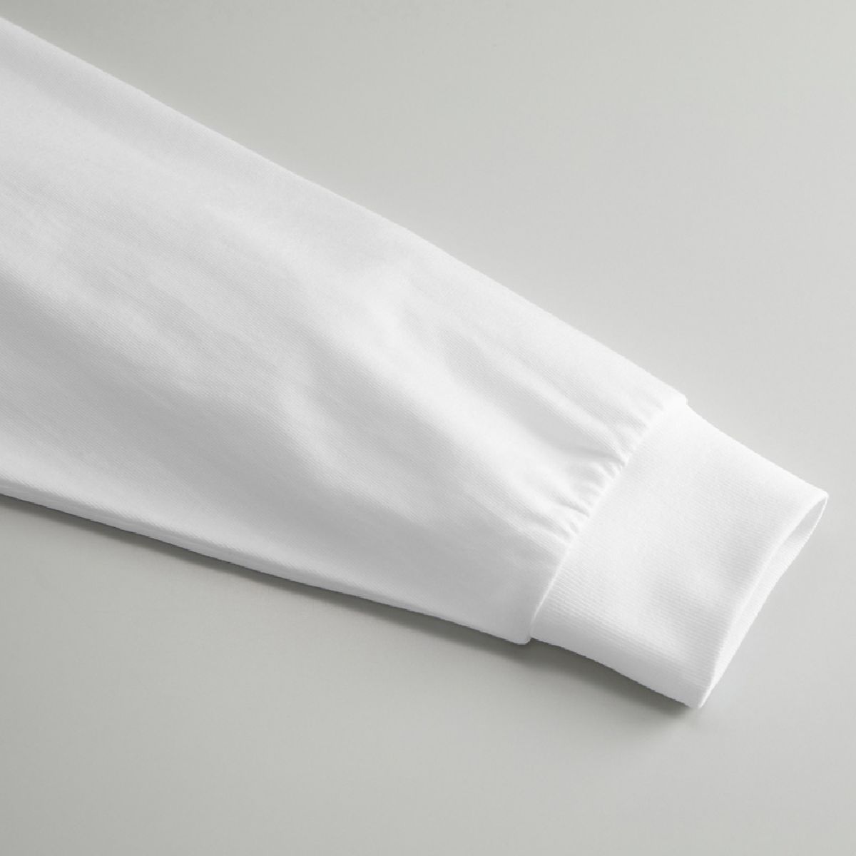 The cuffs feature a longer 2.1-inch wide ribbed design.