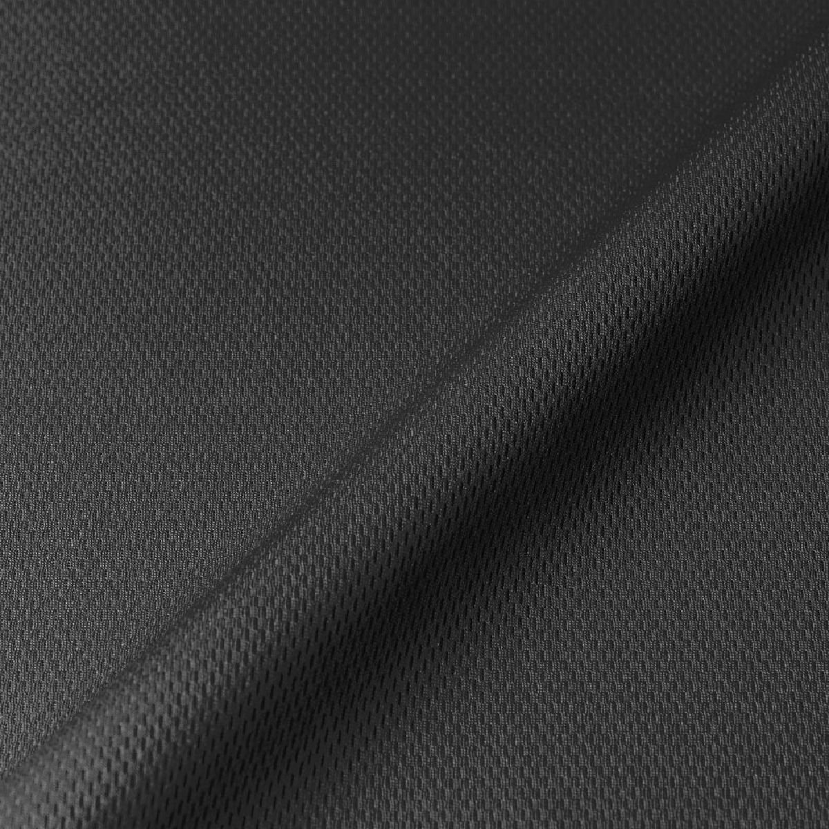 The reversible mesh provides excellent breathability and comfortable wear, quickly wicking sweat away from the inside and spreading it to the outside.