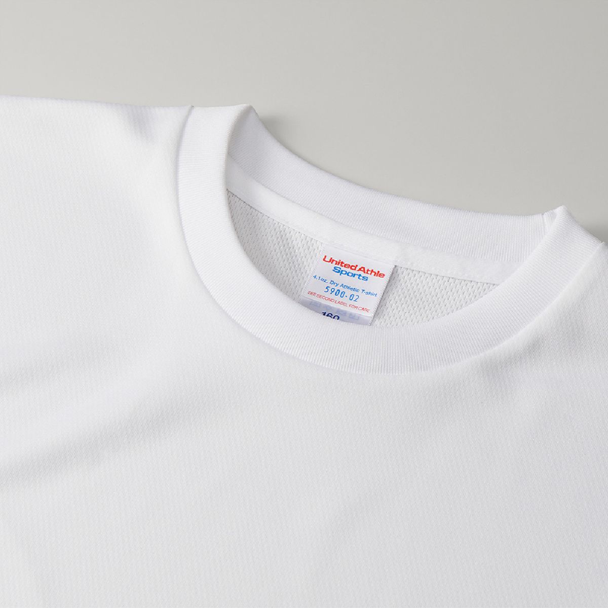 The neckline has a sturdy and well-made ribbed design.