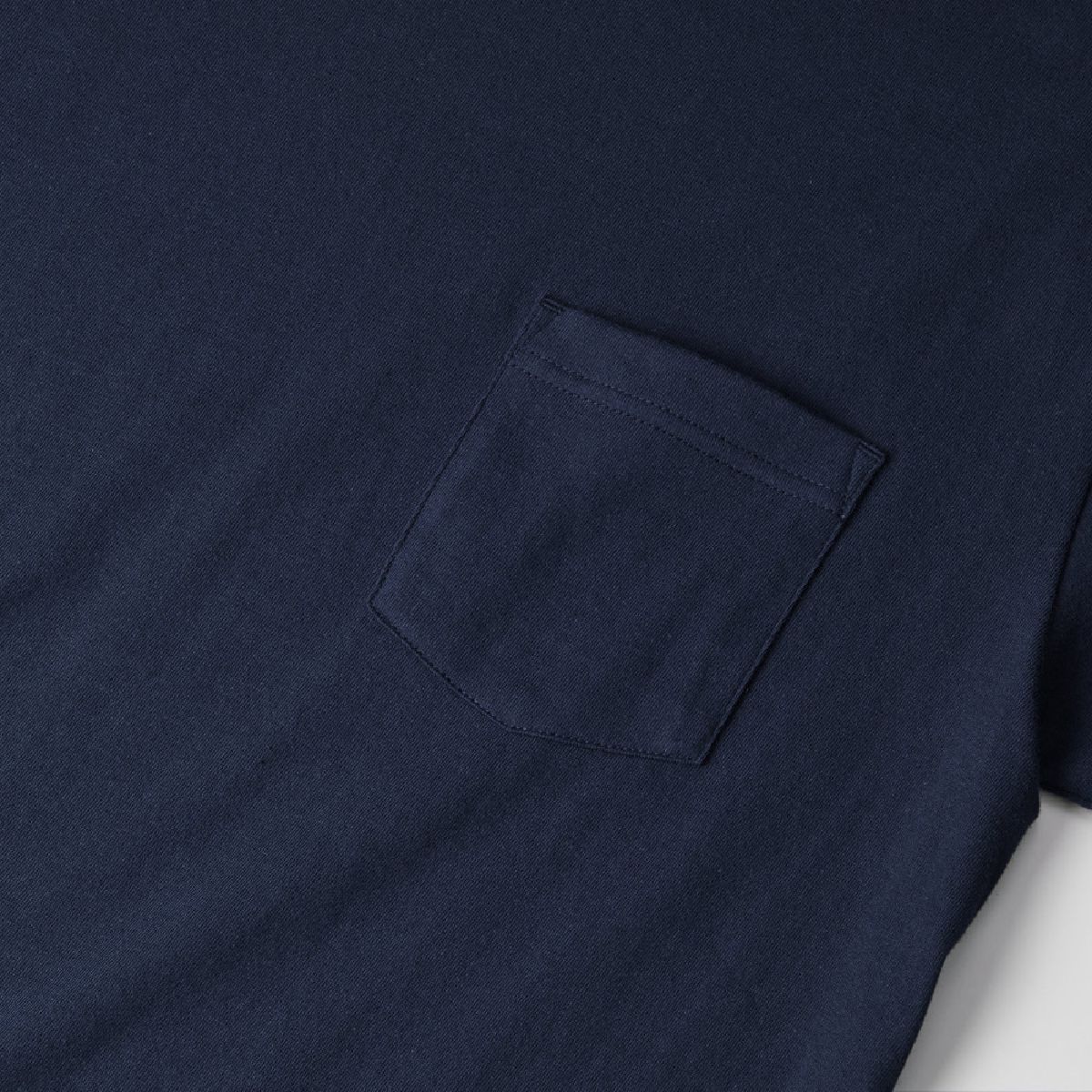There is a convenient pocket on the left chest.