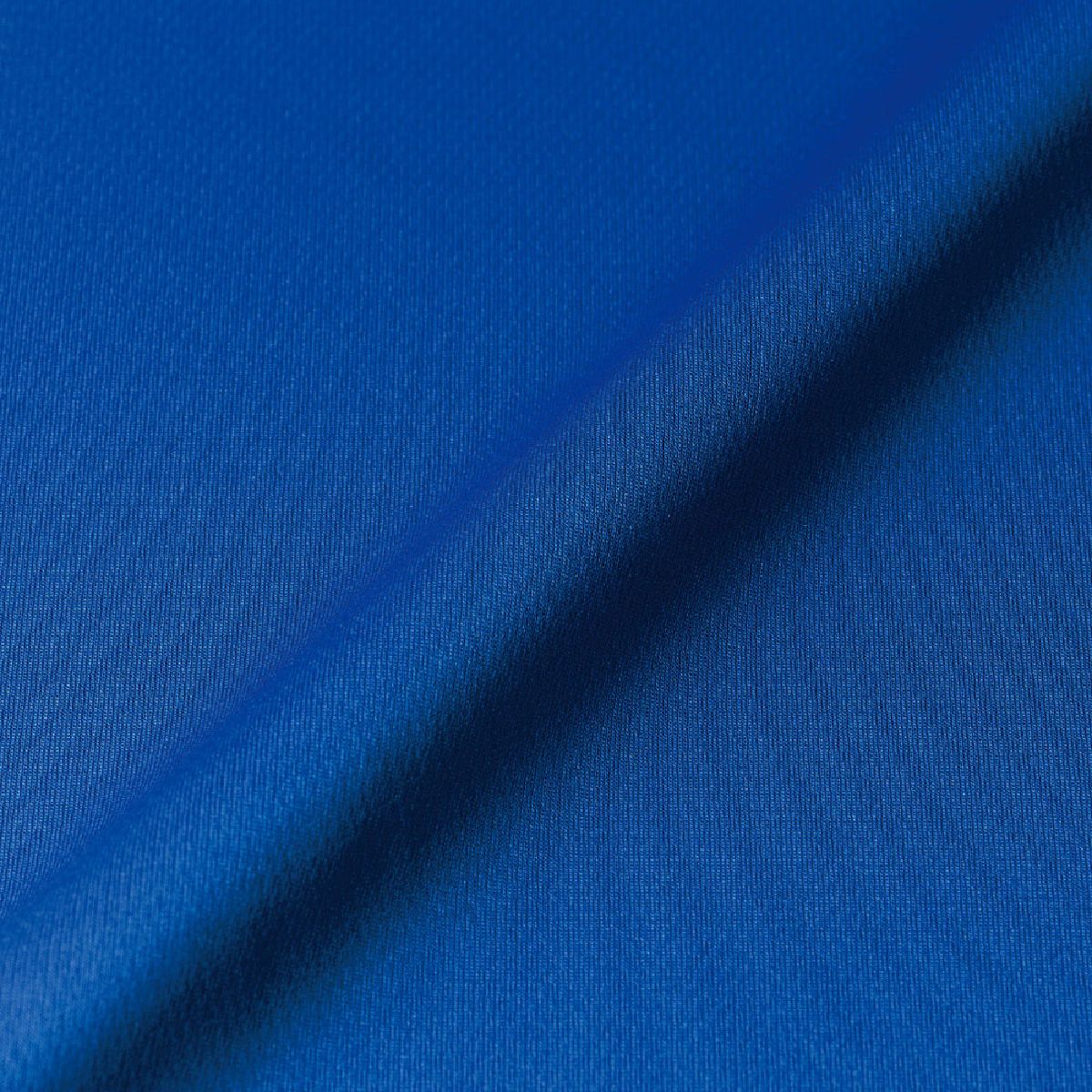 The surface has a flat weave, making it ideal for secondary processing such as printing.
